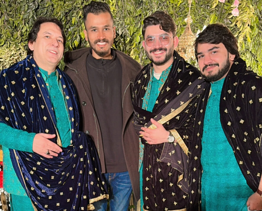 Book Ali Raza Santoo