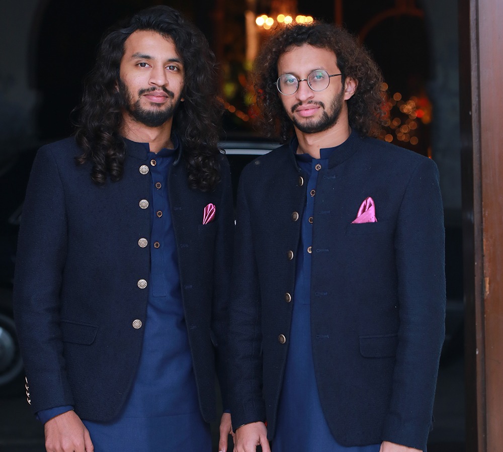 Book Zain Zohaib